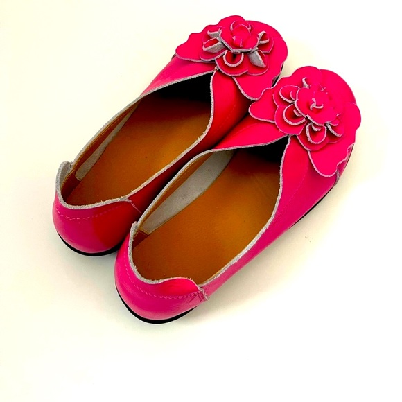 •Ultra Comfy Floral flat - Picture 5 of 8
